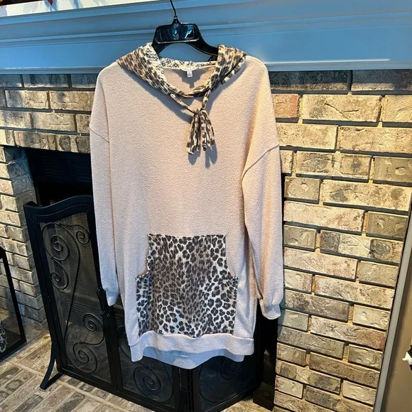 White Birch long sleeve, hooded tunic, tan multi, Large, EUC - Picture 1 of 3